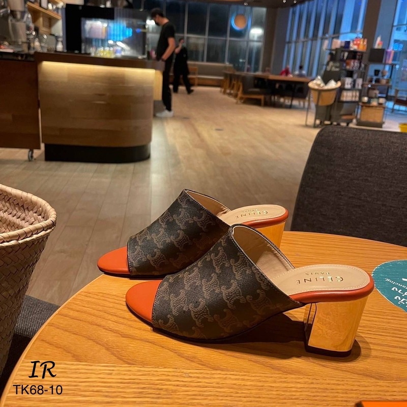 TK68-10 รองเท้าส้นตันหนังลายสวยมาก ส้นทอง 2.5 นิ้ว