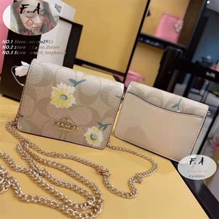 F.A (ของแท้ 100%) coach C3050 กระเป๋าสตางค์ผู้หญิง Daisy Series กระเป๋าสตางค์ใบสั้นสุดน่ารัก  สะพายข้างได้ กระเป๋าสตางค