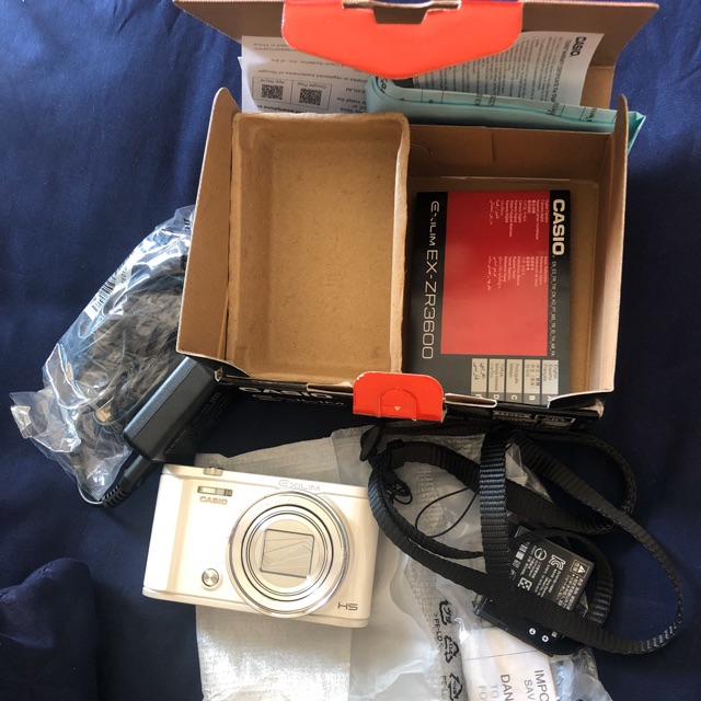 Casio ZR3600  มือ2สภาพใช้เอง