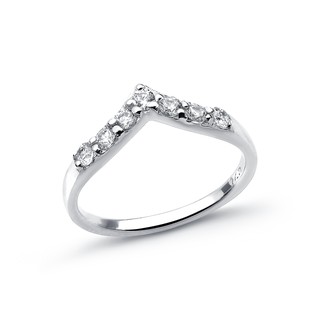 Kiss My Jewel - แหวนเงินแท้ 92.5% ทรงเชฟลอน ประดับด้วยเพชร CZ สไตล์เก๋ๆไม่ซ้ำใคร