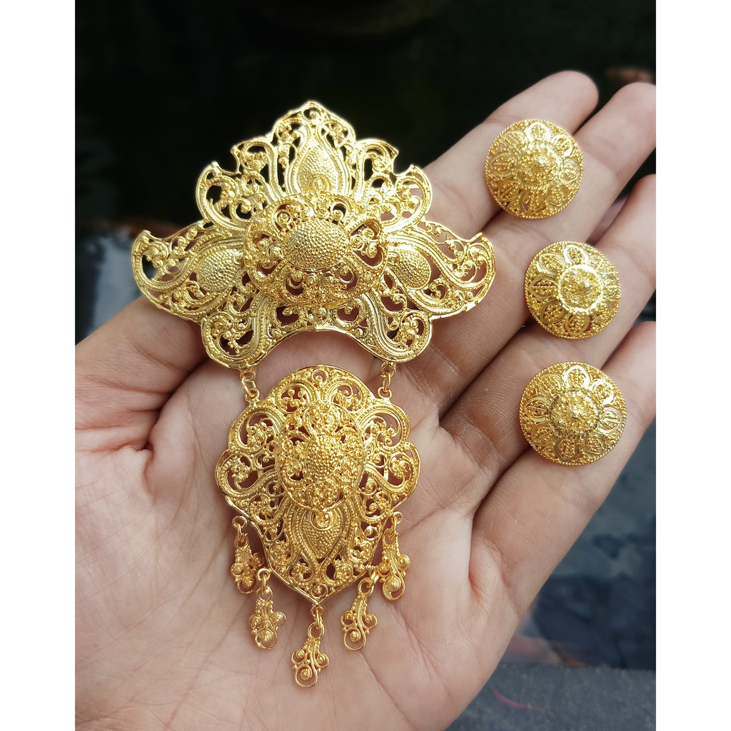 เข็มกลัดอัลปาก้า Balinese ชุดเคบายาธรรมดา
