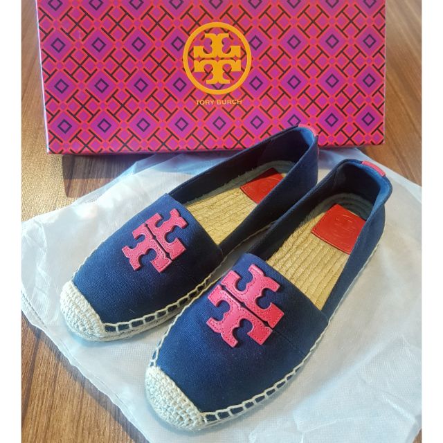 (มือสอง) รองเท้า Tory Burch Canvas size ของแท้ 100% ขนาด US 6 สีน้ำเงินแดง ใช้แค่ครั้งเดียว