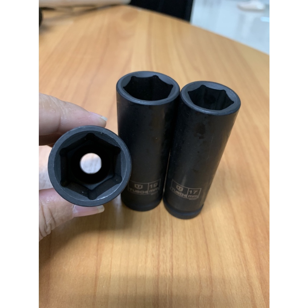 พร้อมส่ง ลูกบ็อกสีดำ ลูกบ็อกลม ลูกบล็อก สำหรับถอดน็อตล้อ 1/2" #17 #19 #21
