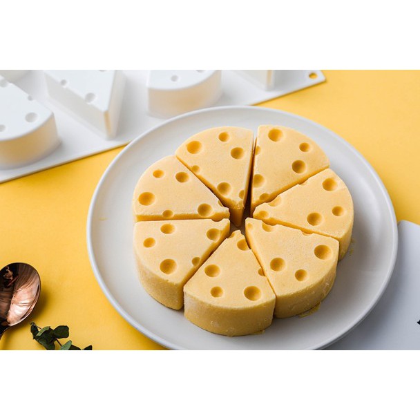 แผ่นพิมพ์ขนมชีสเค้กซิลิโคนขาว Tom&Jerry แบบแผ่นทำได้ 8 ชิ้น ได้เค้ก 1 ปอนด์