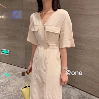 New korean dress style 🏷  เดรสคอวี แต่งกระดุมหน้า แกะออกได้จริง ผ้าสวยและแพงมาก ใส่แล้วมีความผู้ดีๆสุดๆ เรียบๆแพงๆ