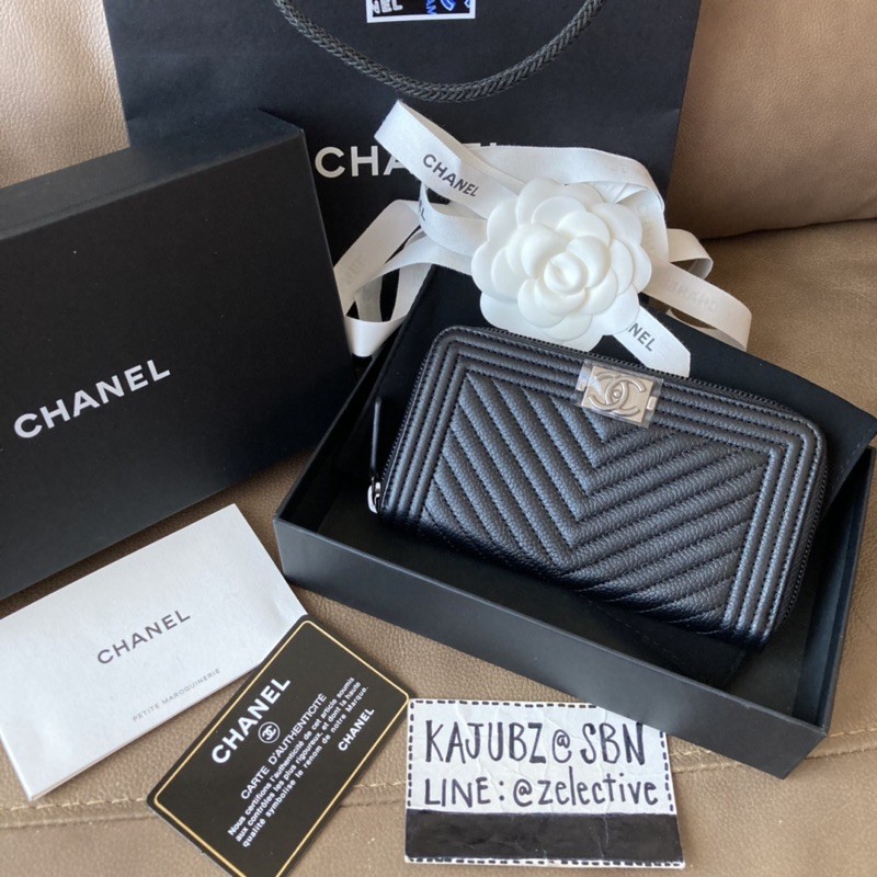 New Chanel Boy Chevron Caviar Medium Zippy Wallet RHW Holo29