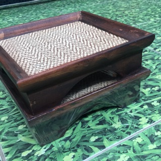 ถาดสี่เหลี่ยม ขนาด8x8x2.5นิ้ว (มีขา)