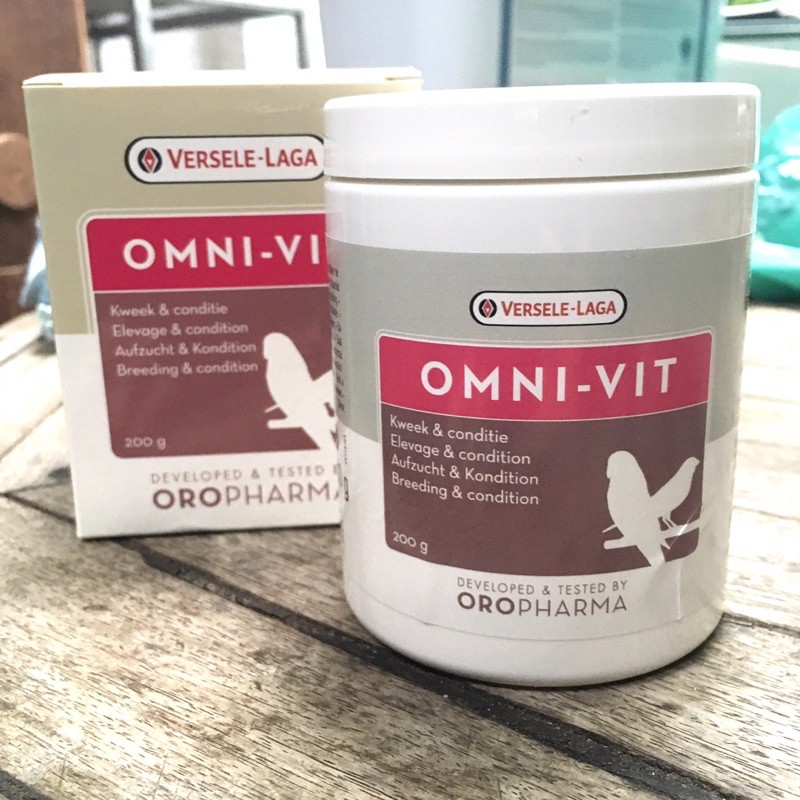 Omni-Vit บำรุงนก ปรับสภาพ เตรียมพร้อมผสมพันธุ์ ( 200g )