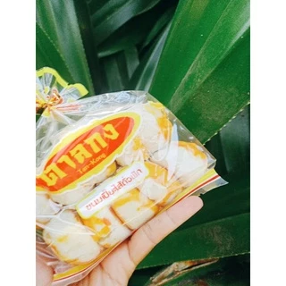 ขนมเปี๊ยะไส้เยอะแป้งบางมากเนื้อแป้งไม่แข็งกระด้างขนมเปี๊ยะตาลกง1แพ็คบรรจุ10ชิ้นแพ็คละ35บาทสูตรดั้งเดิมการันตีของสดใหม่นะ