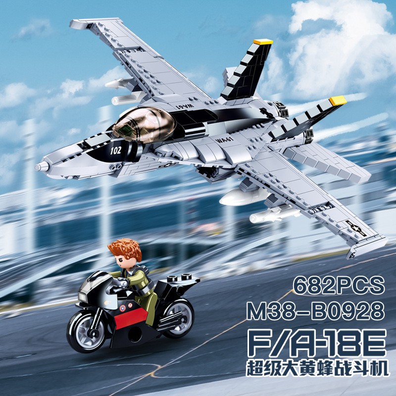 ProudNada Toys ของเล่นเด็ก ตัวต่อ เครื่องบินรบ Sluban ModelBricks F/A-18E SUPER BUMBLEBEE 682 PCS B0928