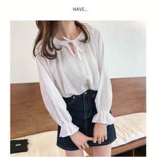เสื้อเชิ้ตคอกลมแขนยาวแต่งโบว์🍑•C940•