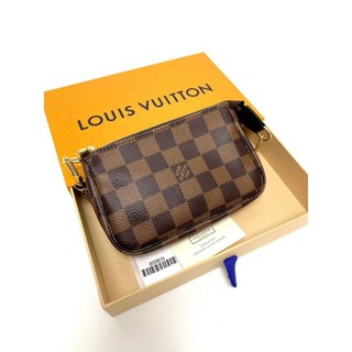 New LV Mini Pochette Damier