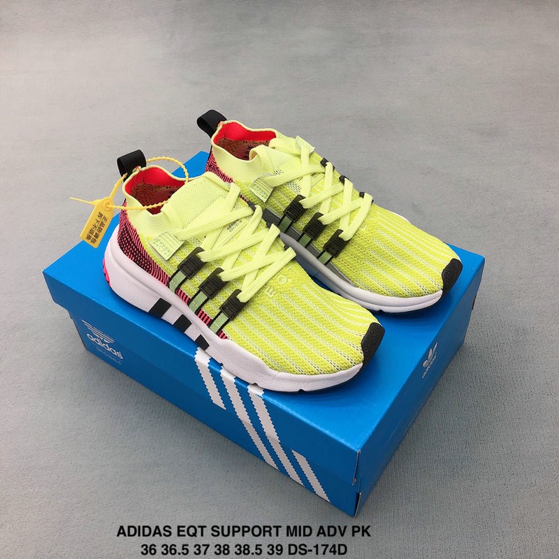 yeezy boost 700 geode on feet