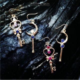 Premium Import Sailor Moon Wand Gold Earrings ต่างหู ตุ้มหู คทา เซเลอร์มูน สีทอง พรีเมียม นำเข้า ไม่แพ้ สำหรับผิวแพ้ง่าย