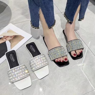 👉สินค้าพร้อมส่ง👈 รองเท้าแตะแฟชั่นยอดฮิต 💎 แต่งหน้าเพชรวิ้งๆ💎 เบาเท้าใส่สบาย TP273