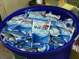 น้ำยาซักผ้าสี workup สั่งขั้นต่ำ 3 ถุงขึ้นไปนะครับ
