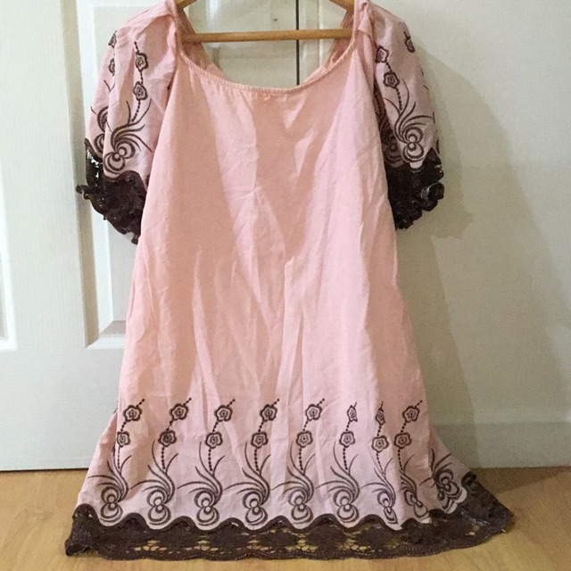 ชุดเดรสสีชมพูกลีบบัว งานสวย Hiso