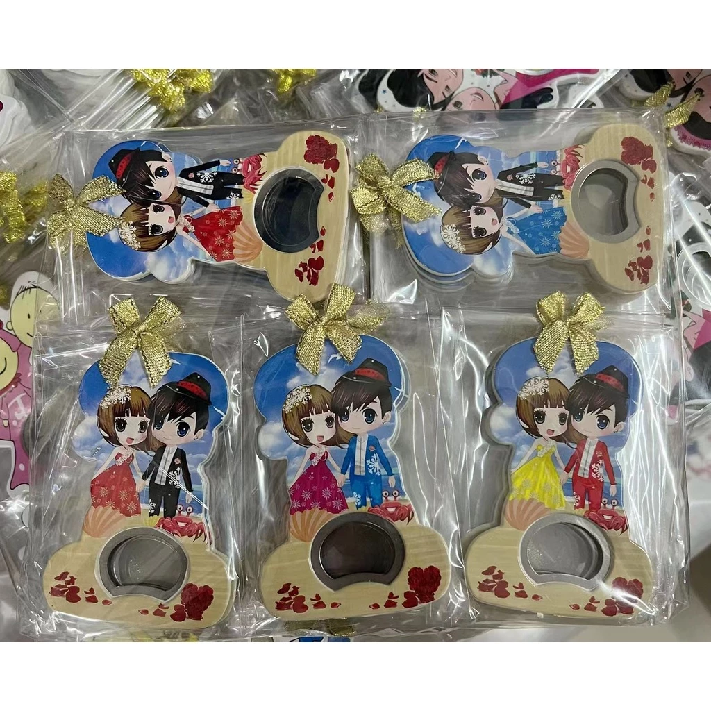 อันละ 5.5-7บาท*50ชิน เปิดขวด ลายบ่าวสาวต่างๆสามารถติดตู้เย็นได้ คละสี K Shui