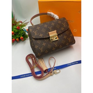 กระเป๋าสะพายข้าง LOUIS VUITTON