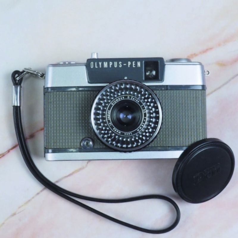 กล้องฟิล์ม Olympus Pen EE-2 Half Frame 72 รูป ทำงานเต็มระบบ