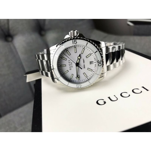 GUCCI Dive Medium White Dial Stainless Steel Watch