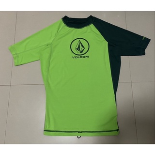 เสื้อว่ายน้ำแขนสั้น Volcom