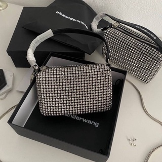 ฃAlexander Heiress pouch in rhinestone mesh Original ยอดฮิตตบอดกาลของสาวๆ ที่ประดับด้วยคริสตัลทั้งใบ