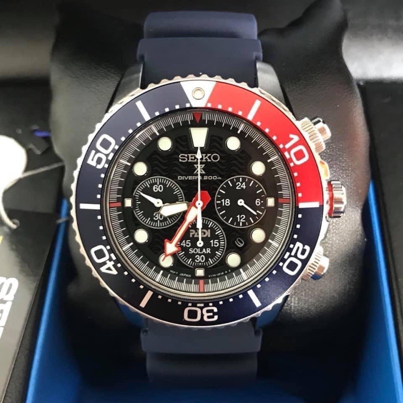 seiko padi solar chronograph