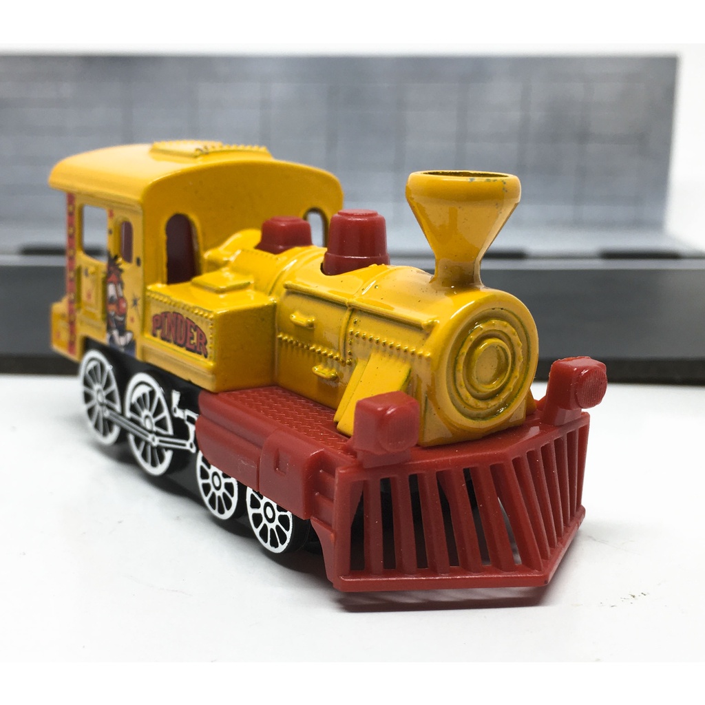 Majorette Pinder Collection - Trian Head Western - Yellow Color /scale 1/87 (3 inches) no Package