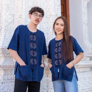 (จันทร์ดีหม้อห้อม) เสื้อหม้อห้อมคอกลมแขนสั้นปักลาย (4ลายปัก)