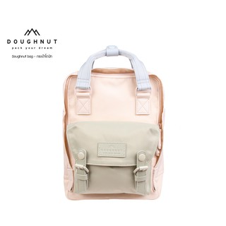 DOUGHNUT BAG : MACAROON MINI NATURE PALE SERIES : HAZY X LICHEN เพิ่มลุคน่ารัก ผลิตจากผ้าไนล่อนคุณสมบัติกันน้ำ กระเป๋าโดนัท กระเป๋าเป้ กระเป๋าสะพายหลัง กระเป๋า กระเป๋าเดินทาง (รหัสสินค้า 05561)