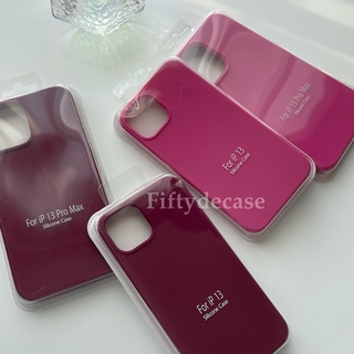 สีใหม่ !!! ดราก้อนฟรุต / ไวน์ เคสซิลิโคนสีพื้น ไม่มีโลโก้  ด้านในเป็นกำมะหยี่ ลบรอยปากกาได้ (สำหรับ 12-14 pro max)