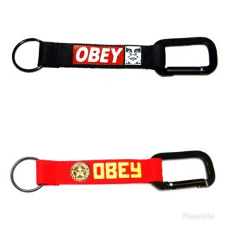 พวงกุญแจ​เกี่ยว​หู​กางเกง​ สาย​ยาว​ Obey