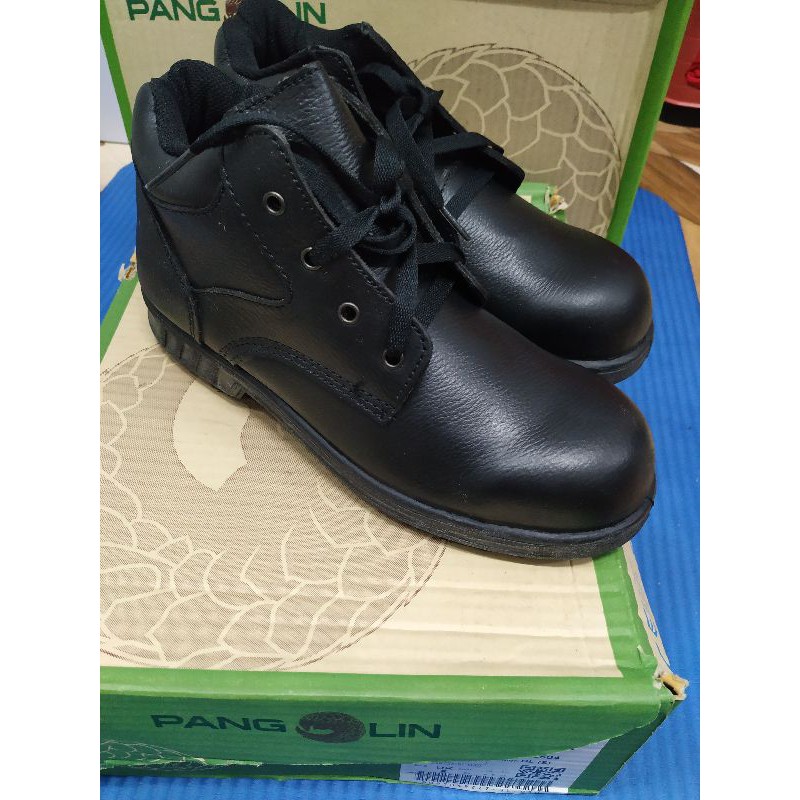 รองเท้าเซฟตี้ใหม่แกะกล่องแพงโกลิน เบอร์ 789 UK    ส่งด่วนส่งไวในไทย  ภายในวัน