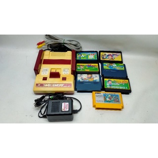 Famicom แท้ Japan สล๊อตเหล็ก ชุดไฟไทยพร้อมเล่น เสียบไฟบ้าน ต่อกับ TV รุ่นใหม่ๆได้เลยตลับเกมแท้แถมมีมารีโอ้และเกมทั่วไป