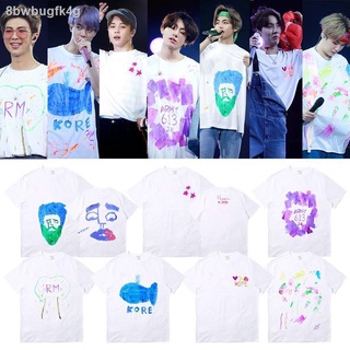 เสื้อยืดผ้าฝ้ายพิมพ์ลาย۞▲Lowest price✌BTS รอบคอนเสิร์ตเสื้อตัวหลวมกราฟฟิตีมือวาดสไตล์เดียวกันสำหรับผู้ชายและผู้หญิงเสื้อ