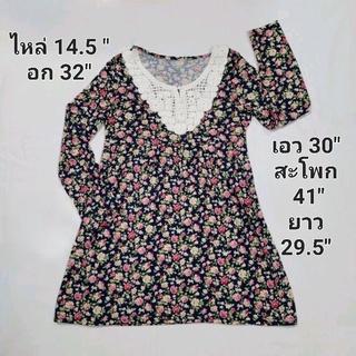เสื้อผ้ามือสอง เดรส สั้น เนื้อผ้ายืดกำมะหยี่ แขนยาว แต่งคอลูกไม้ ลายดอกกุหลาบ หวาน น่ารัก แฟชั่นผู้หญิง