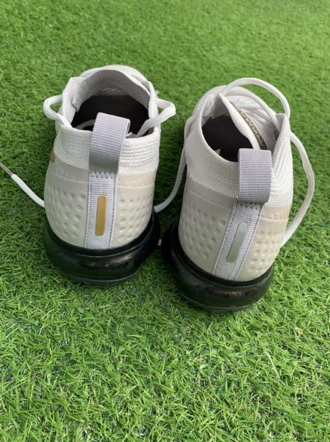air vapormax 2 vast grey metallic gold