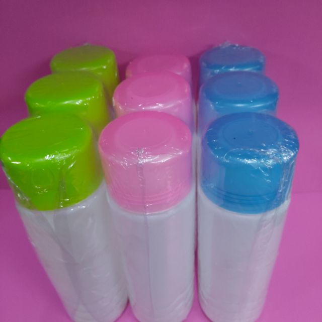 ขวดใส่น้ำในตู้เย็น แพ็ค 3 ขวด เกรดบาง สูง 23  cm.เส้นผ่าศูนย์กลาง 6 cm เกรดถูก คละสีคละแบบลาย อ่านก่อนทำการสั่งซื้อนะค่ะ