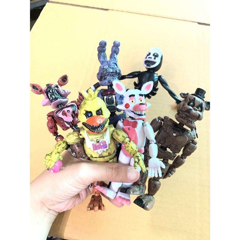 .. 6ตัวใหญ่ มีไฟ five nights at freddy's