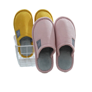 รองเท้าใส่ในบ้าน พื้นยาง กันลื่น slipper สลิปเปอร์ สีพื้น (JIE)