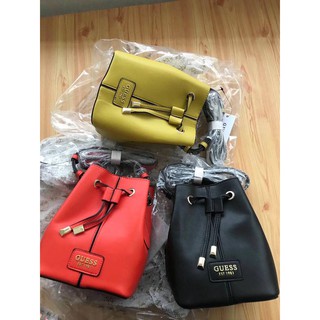 #012 กระเป๋าสะพาย 👜Guess 👜