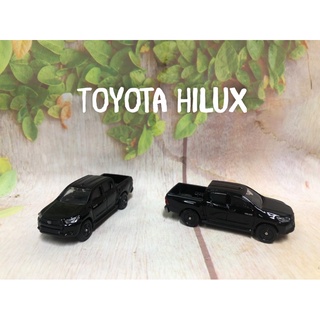 Tomica Toyota Hilux สีดำ