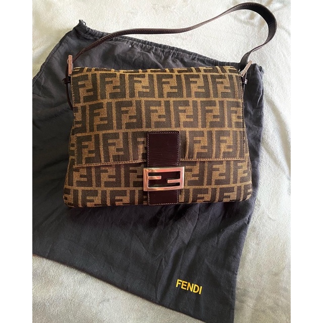 Fendi zucca mamma baguette bag เฟนดิ ฟินดิ ของแท้ กระเป๋า แบรนด์เนม มือสอง