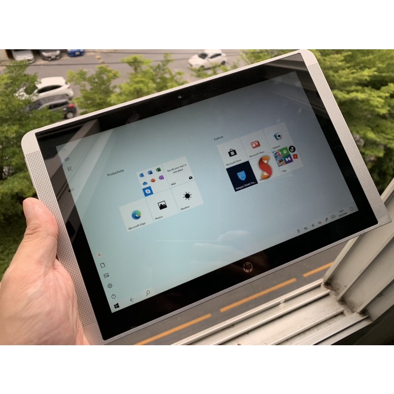 hp x2 detachable มือสอง เป็น tablet ก็ได้ เป็น notebook ก็ดี สภาพใหม่ไร้รอย
