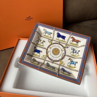 New! Hermes Couvertures et Tenues de Jour Change Tray