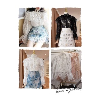 เสื้อเชิ้ต งานลูกไม้เเน่นๆหรูหรา  ได้ลุคสาวไฮโซ เเต่งลูกไม้ระบาย กระดุมมุกเเมทกับลุคไหนก็ปัง มีซับในให้พร้อม