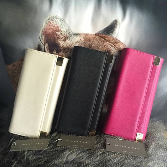 Charles&keith