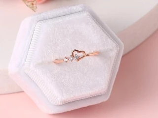 ZHOUYANG แหวนสำหรับผู้หญิง เครื่องประดับ ง่ายน่ารักหัวใจรัก CZ แต่งงานเจ้าสาวของขวัญเครื่องประดับแฟชั่นขายส่ง R210