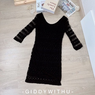 ลดราคา!!! ชุดเดรสลูกไม้ทั้งตัว เว้าหลัง เซ็กซี่หน่อยๆ มีซับใน ใส่ดินเนอร์หรือเที่ยวออกงานได้สบายๆ เลยค่ะ **giddywithu
